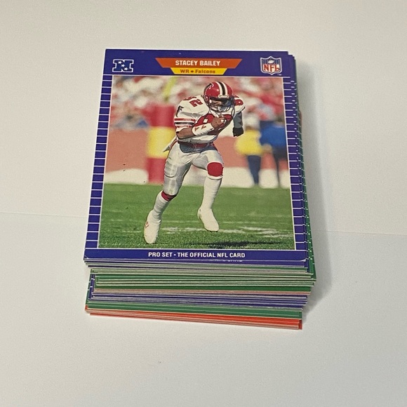 Vintage 1989 Pro Set Football Cards Lot of 52 Cards - Picture 1 of 6